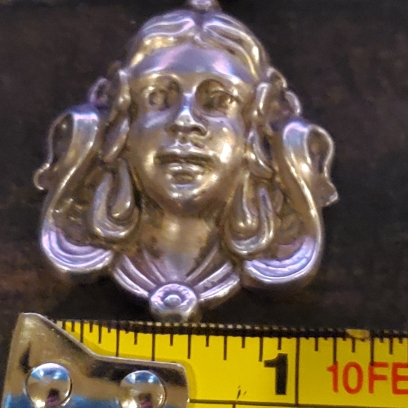 Amazing Vintage Sterling Silver Art Nouveau Repousse Lady Necklace - Picture 5 of 7